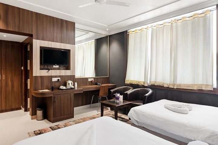 Niranjana Hotel