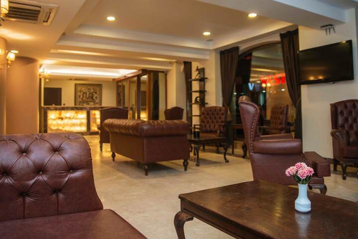 Hotel Interior 4 of 36