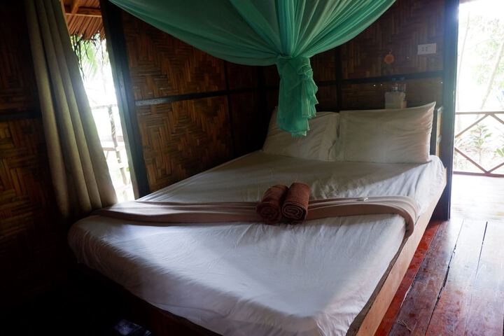 Room 21 of 38