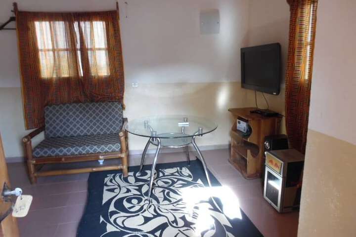 Room 2 of 9
