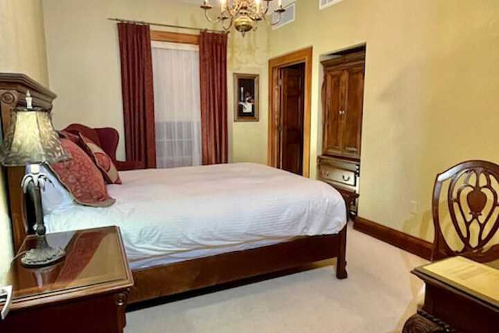 Cozy Suite 303 (3 of 23)