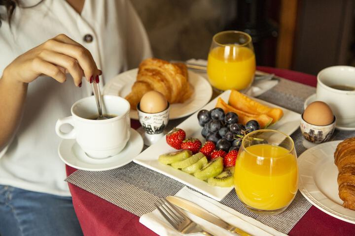 Breakfast/Coffee Service 35 of 39
