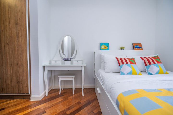 Room 5 of 30