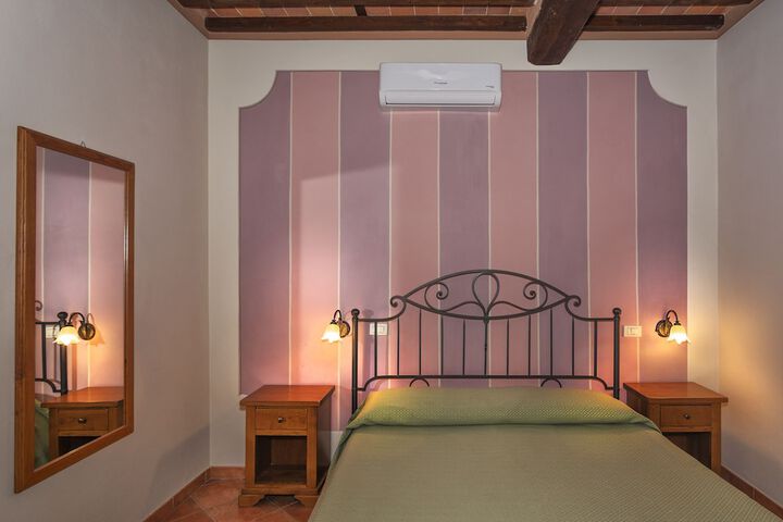 Room 22 of 45