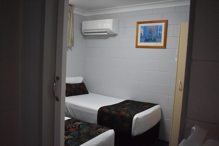 Room 9 of 61