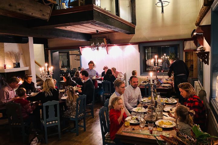 Dining 36 of 67
