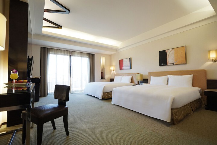 Room 16 of 45