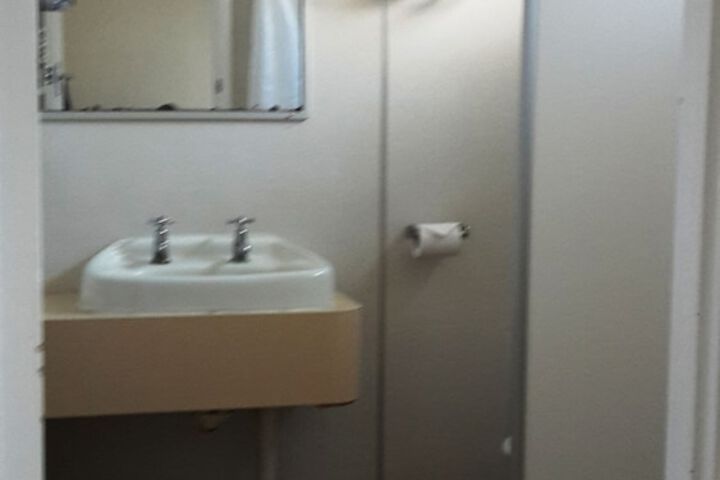 Room 48 of 68