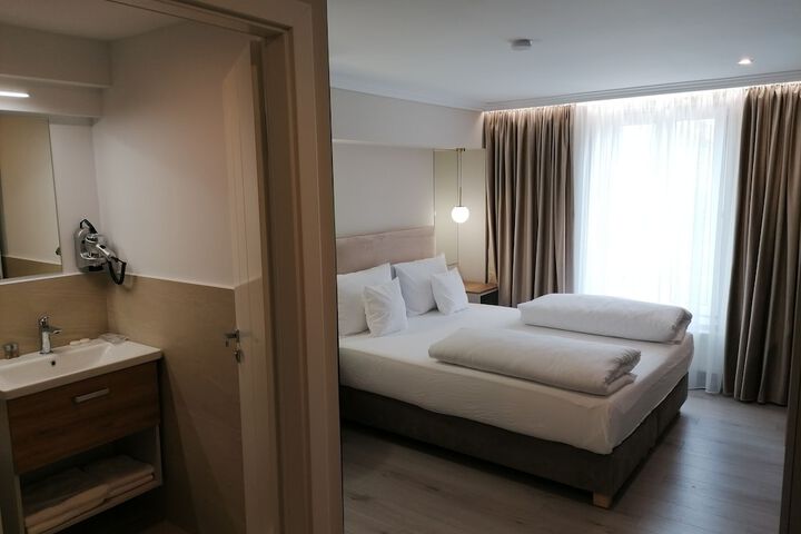 Room 3 of 13