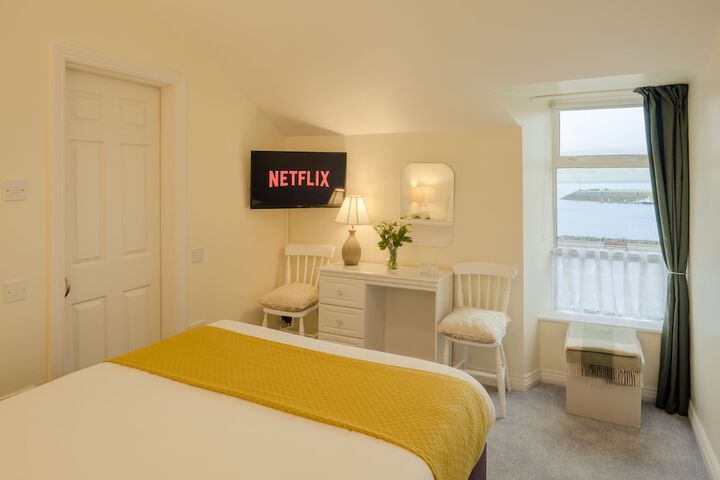 Room 9 of 47