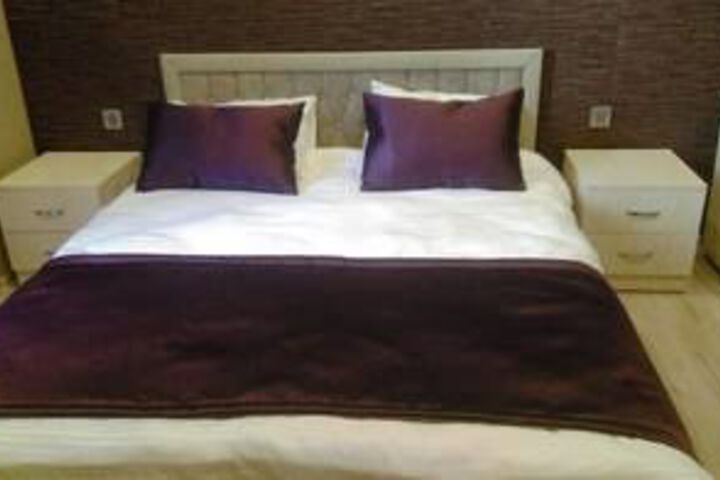 Room 12 of 44