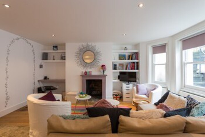 Kensington 2 Bedroom Flat With Patio