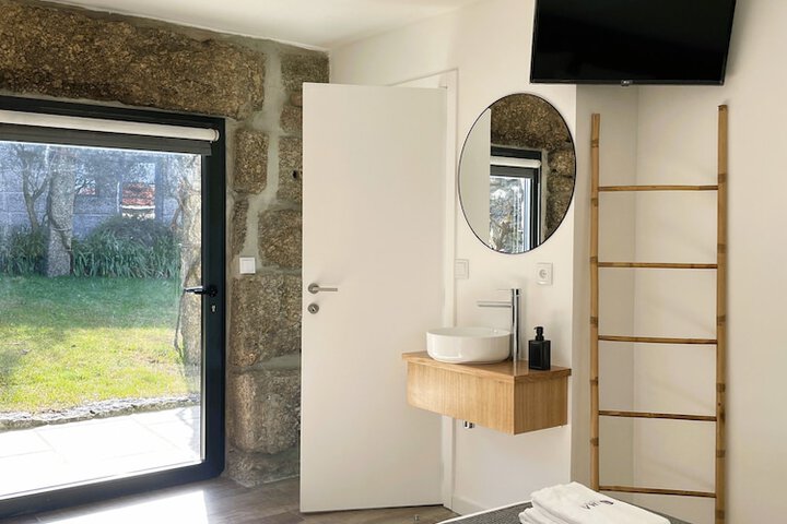 Room 3 of 62