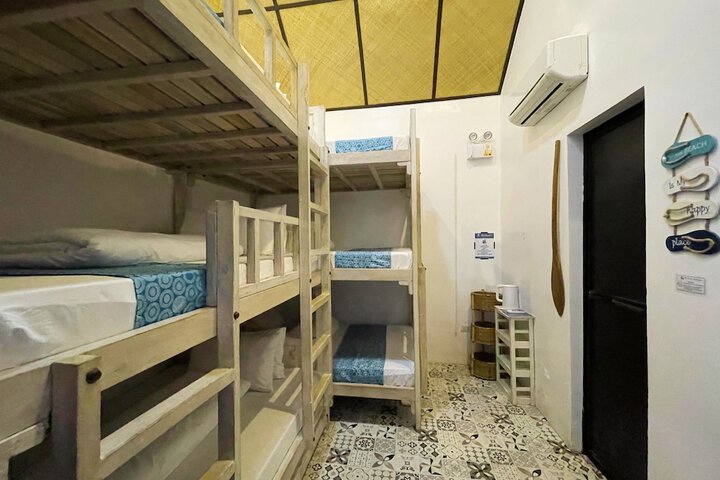 Room 17 of 106