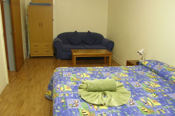 Room 8 of 27