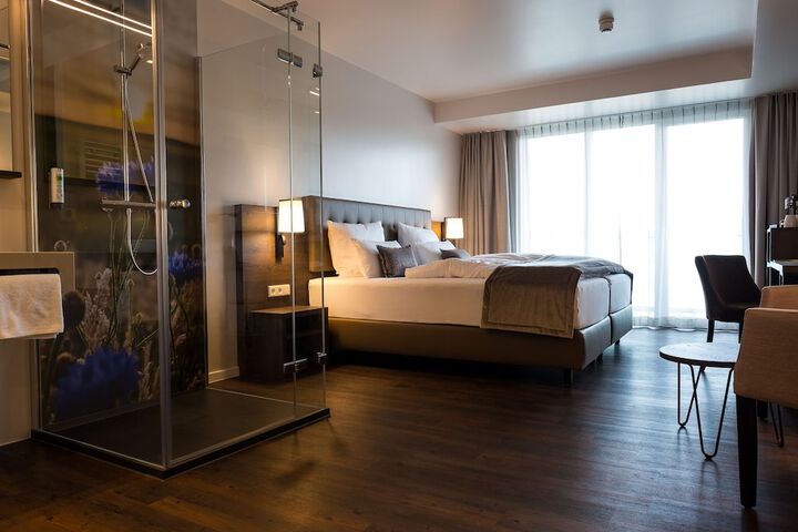 Room 19 of 53