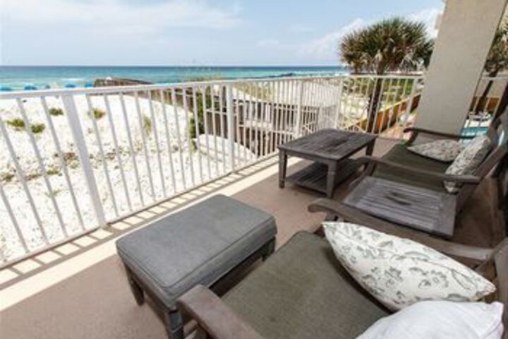Terrace/Patio 7 of 47
