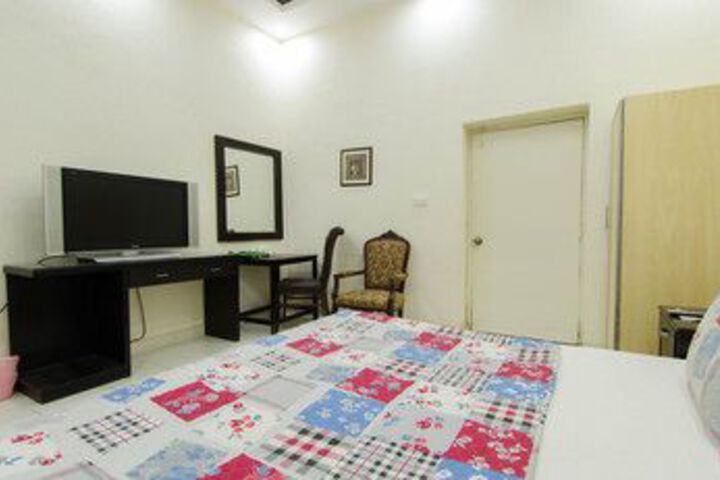 Room 14 of 43