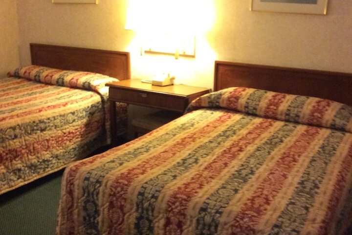 Room 5 of 27
