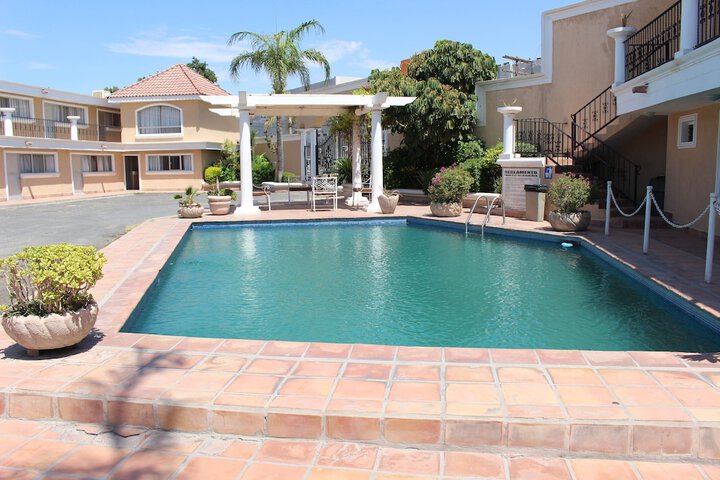 Pool 28 of 46
