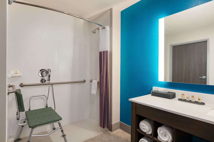Bathroom shower