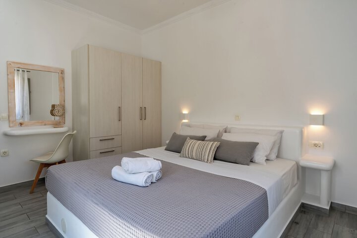 Room 40 of 92