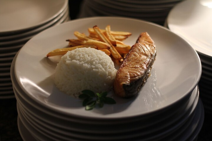 Dining 18 of 26