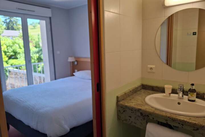 Room 12 of 20