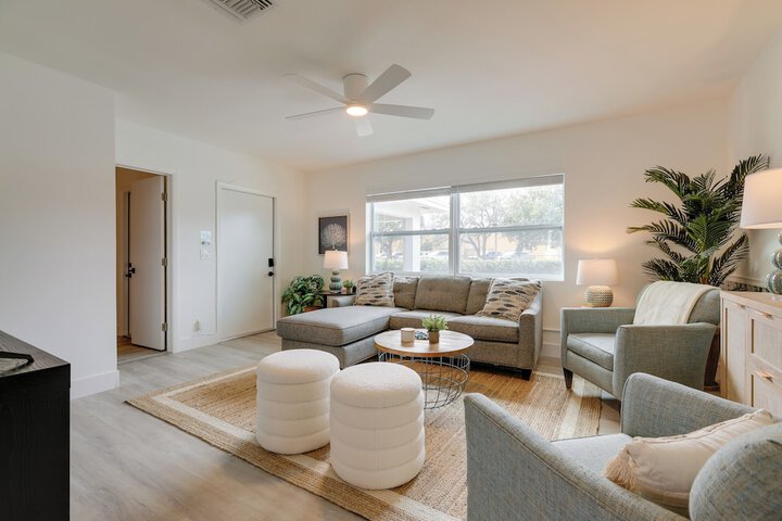 Intracoastal Getaway! North Palm Beach Apartment