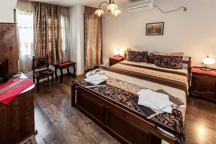 Room 7 of 41