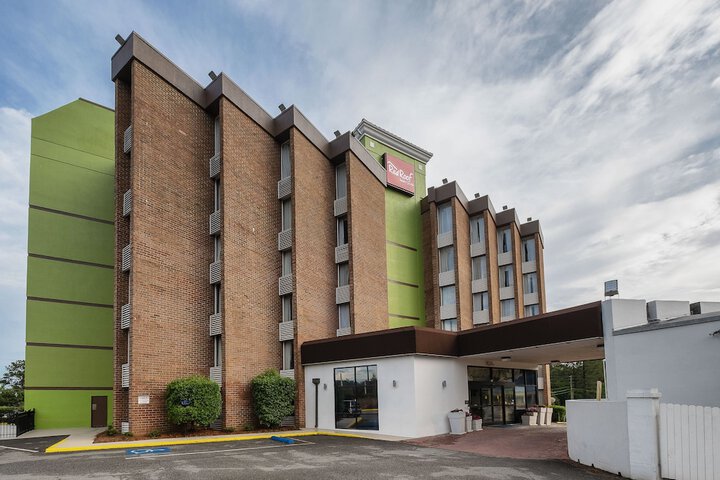 Hotel 42 of 42