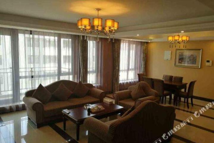 Hongyuan Hotspring Hotel