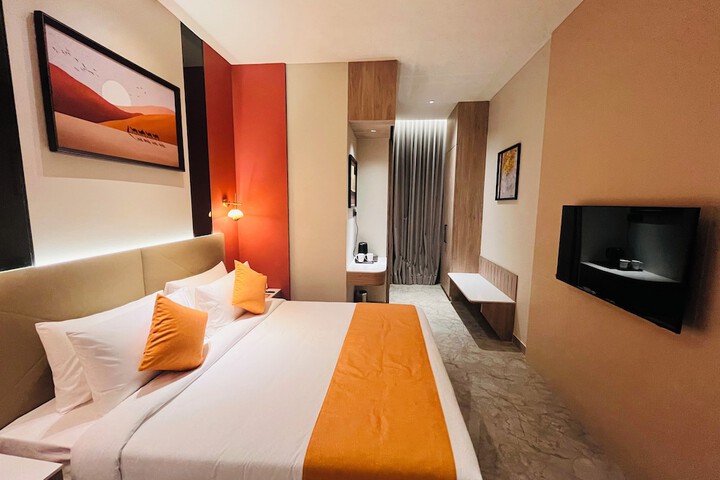 Room 8 of 46
