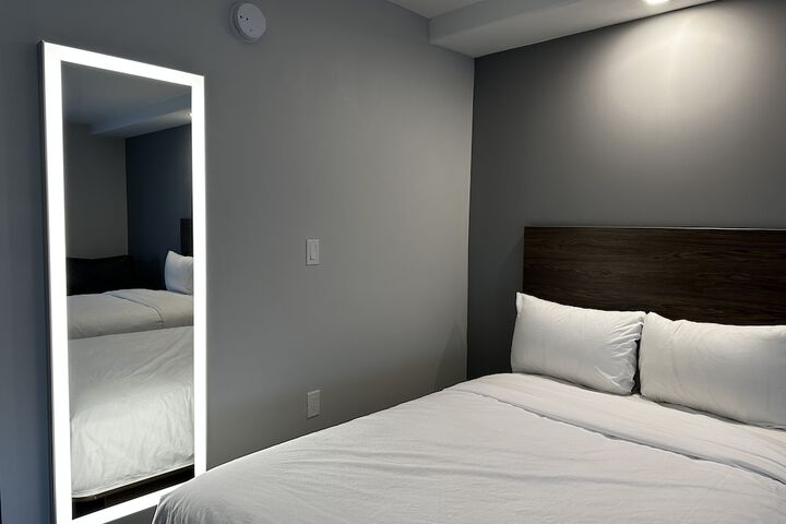 Room 14 of 42