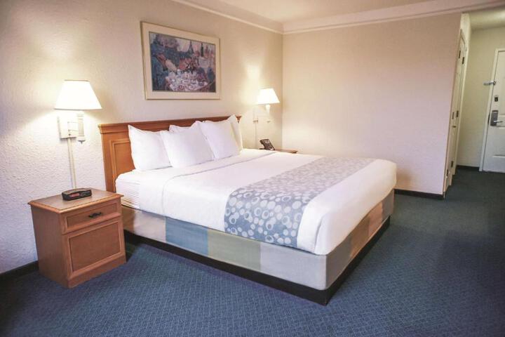 1 King Bed (11 of 13)