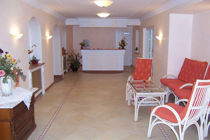 Hotel Interior 4 of 39