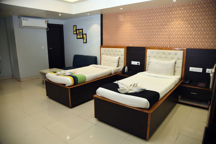 Room 2 of 15