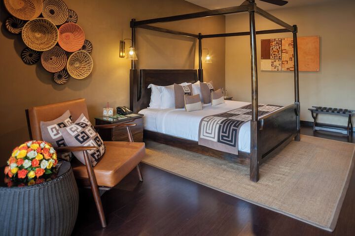 Room 52 of 173