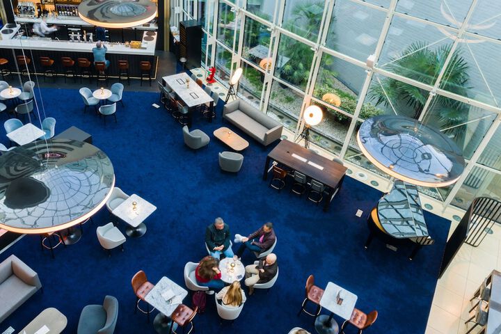 Guest Lobby