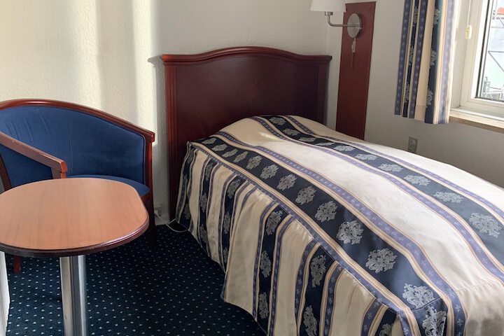 Room 10 of 57