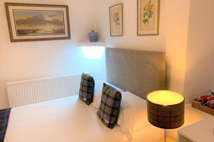 Room 17 of 82