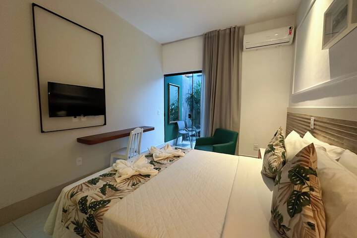 Room 37 of 80