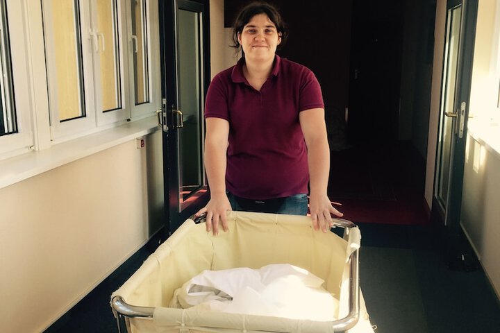 Room 22 of 35