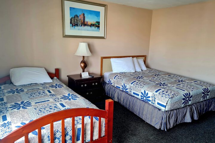 Room 12 of 42