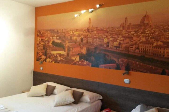 Room 17 of 65