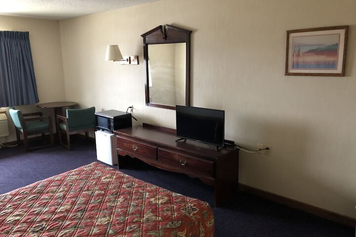Room 8 of 56