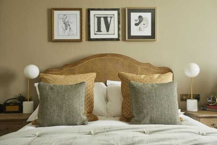 Room 8 of 42