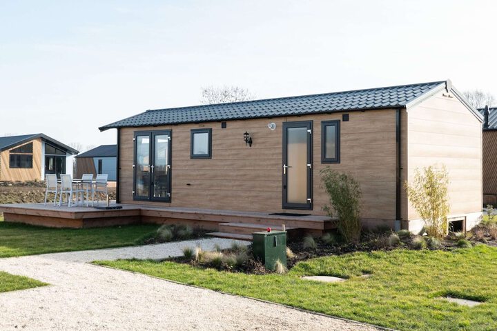 Admirable Chalet Near the River in Kerkdriel