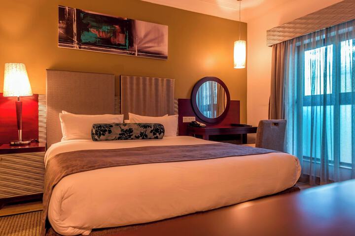 Room 25 of 90