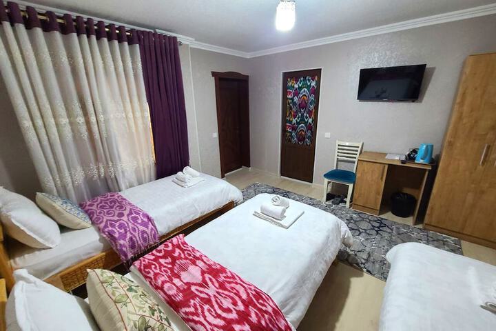 Room 47 of 102
